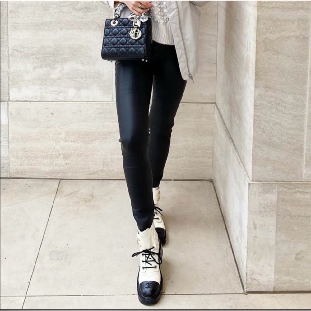 Chanel Shiny Goat Skin Interlocking CC Logo Combat Boots Size 39 - Picture 13 of 14